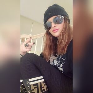 Meet your Posher, Westly